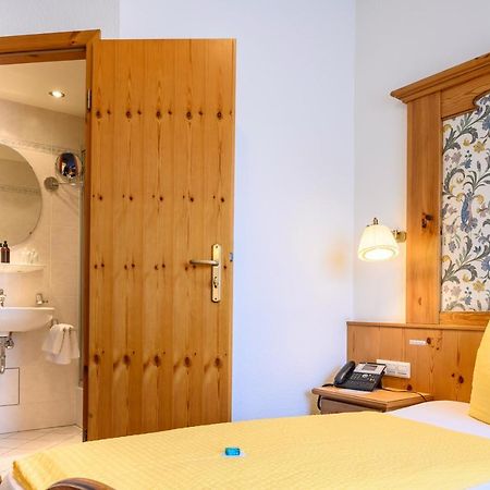 Hotel Goldener Hirsch Friedrichshafen Extérieur photo