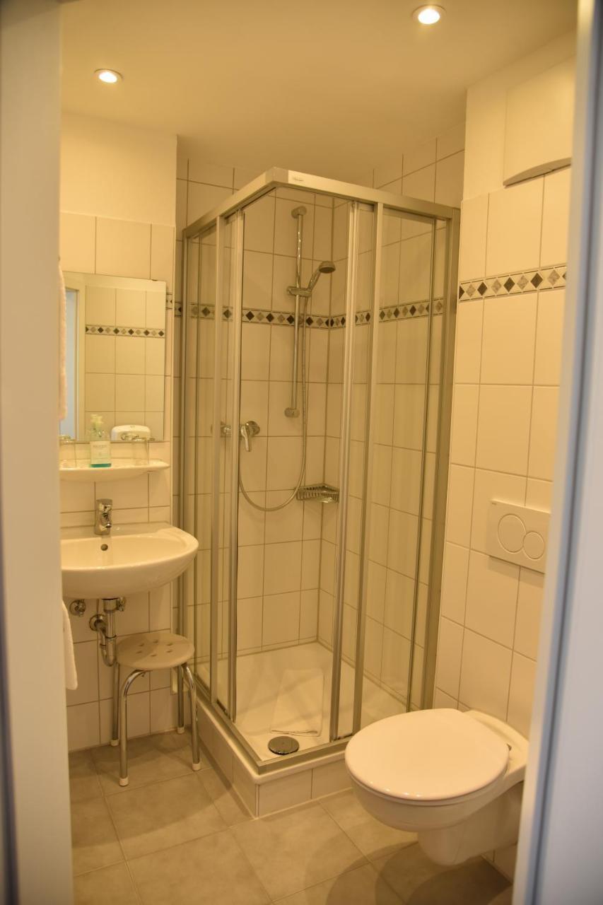 Hotel Goldener Hirsch Friedrichshafen Extérieur photo