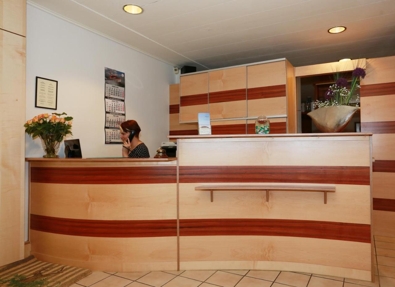 Hotel Goldener Hirsch Friedrichshafen Extérieur photo