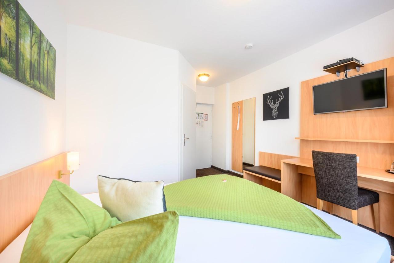 Hotel Goldener Hirsch Friedrichshafen Extérieur photo