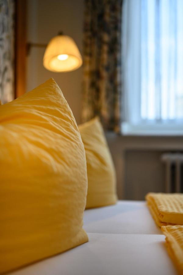 Hotel Goldener Hirsch Friedrichshafen Extérieur photo